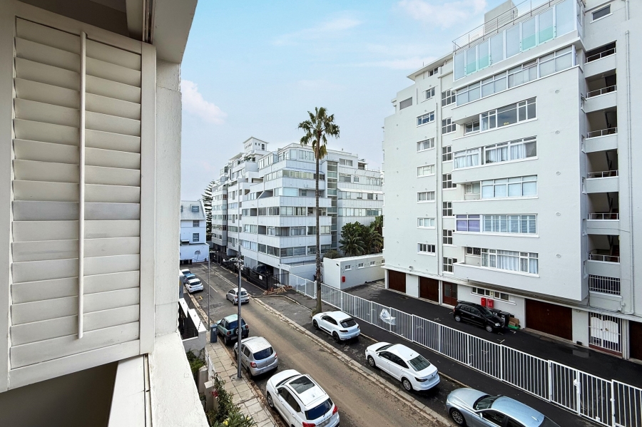 To Let 2 Bedroom Property for Rent in Sea Point Western Cape